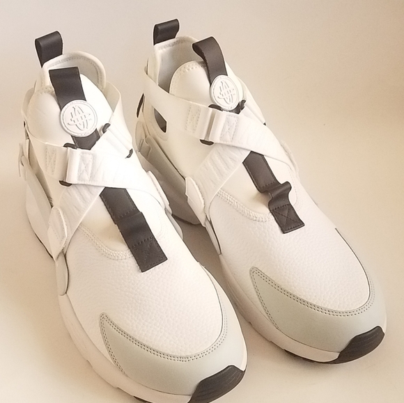 Nike Shoes Nike Air Huarache City Utility White Sneaker 35 Poshmark Nike Shoes Nike Air Huarache City Utility White Sneaker 35 Poshmark